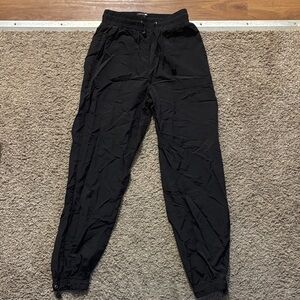 Fashion Nova Woman’s Md Black Track Pant Joggers Toggle Closure Toggle Bottoms